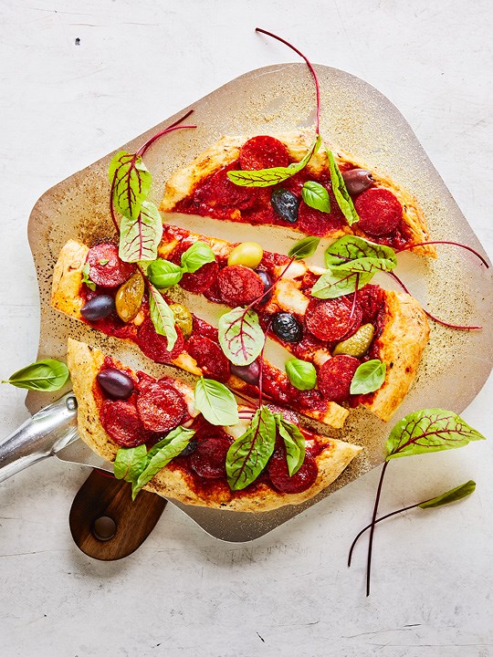 Hot Pepperonipizza med grønt